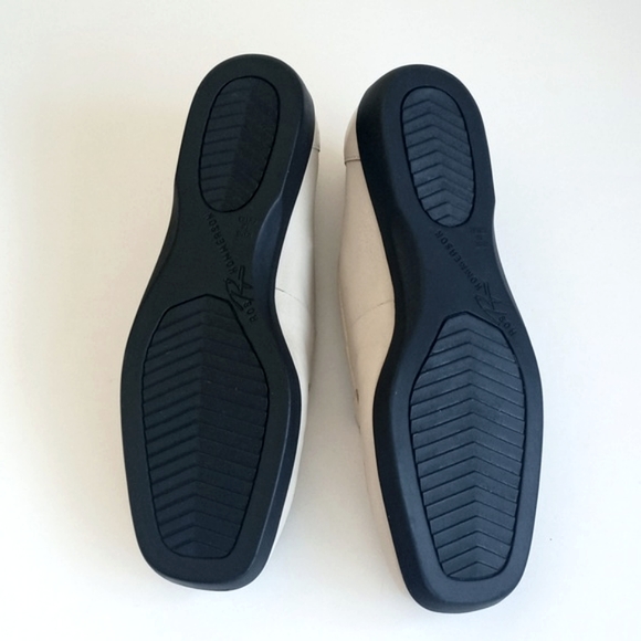 Ros Hommerson Cream Leather Slip On Loafers 7.5 (Beautiful & Minimalist Style) - Picture 5 of 13